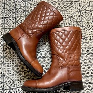 CHANEL BOOTS!!